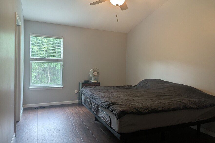 Building Photo - 107 Trotters Creek Ln