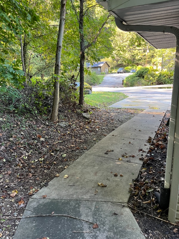 Building Photo - 4078 Rosemount Rd