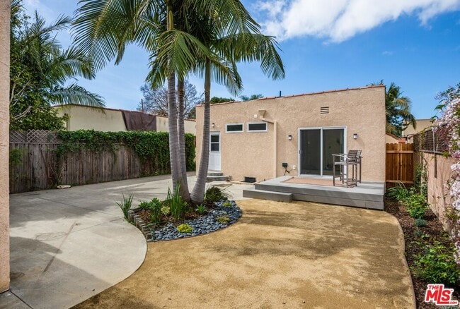 Building Photo - 4264 Mildred Ave