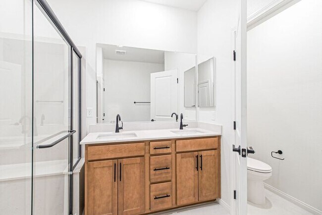 Building Photo - Stunning 3-Bedroom Home in Desirable Summerlin West