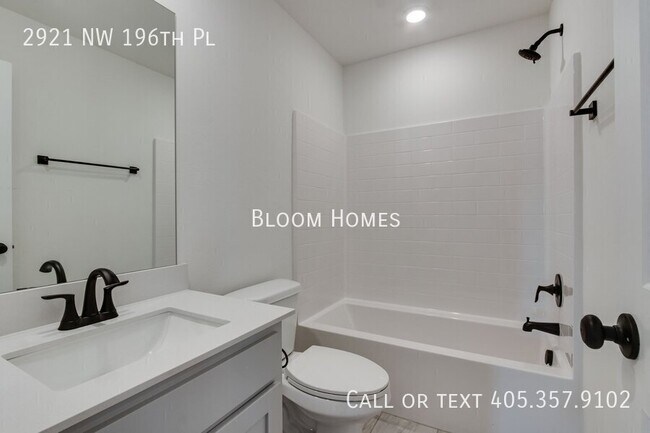 Building Photo - 2921 NW 196th Pl