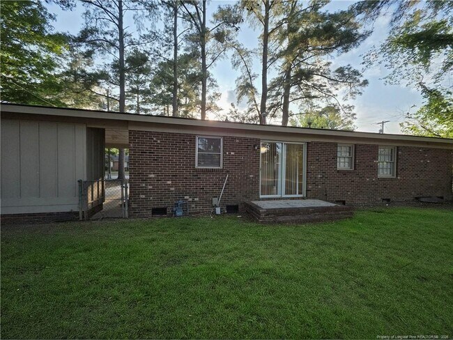 Building Photo - 627 Rock Spring Rd