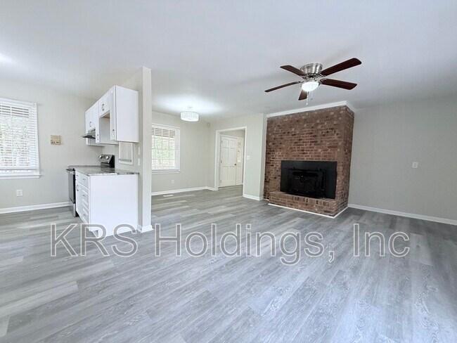 Building Photo - 4717 Willeva Dr