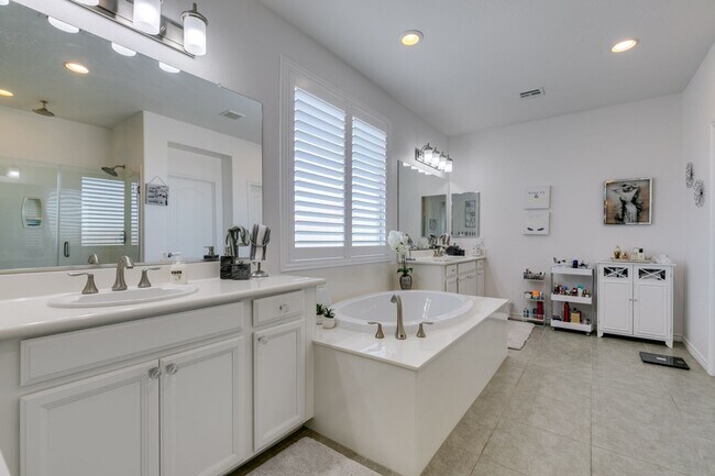 Building Photo - FULLY FURNISHED- Elegant 4-Bed, 3.5-Bath Home with Loft, Designer Finishes, and Expansive Backyard