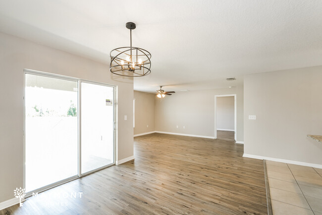 Building Photo - 4 Bedroom Updated Tampa Home