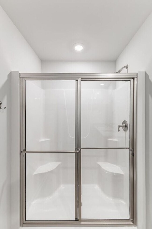 Building Photo - Coming soon-6 or 12 month lease is available