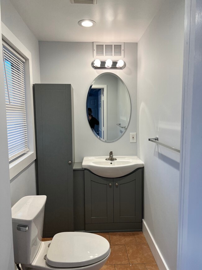 Building Photo - 90 Ward St