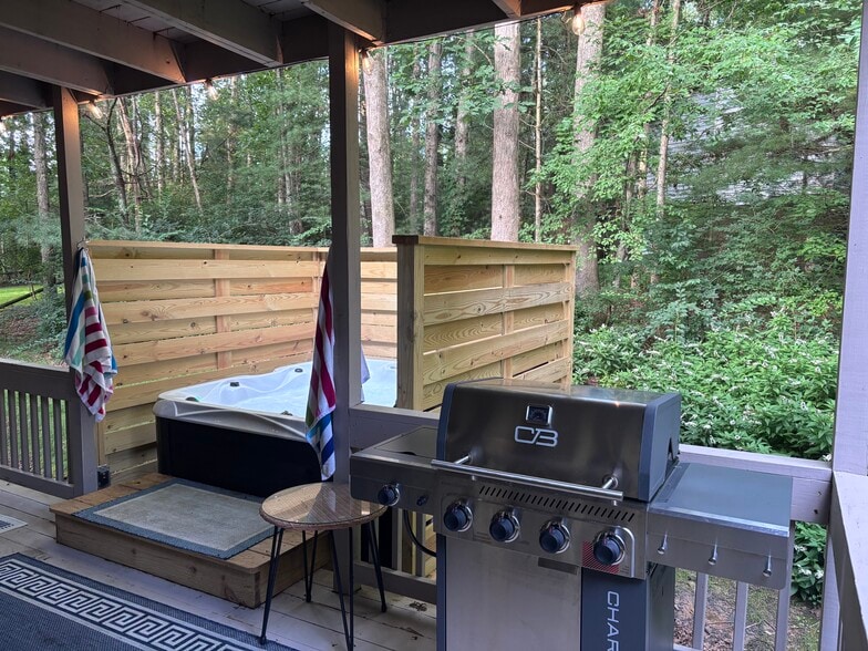 Building Photo - 28 Turnberry Dr