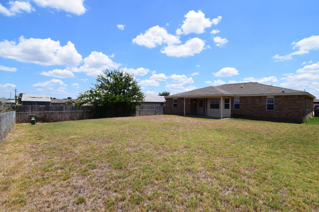 Building Photo - 4105 Sand Dollar Dr