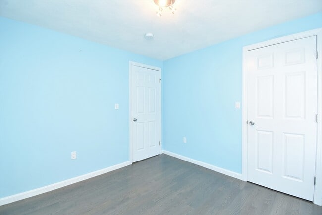 Building Photo - 191 Adams St