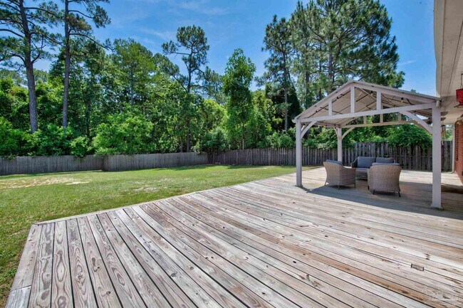 Building Photo - 2442 Raider Ln