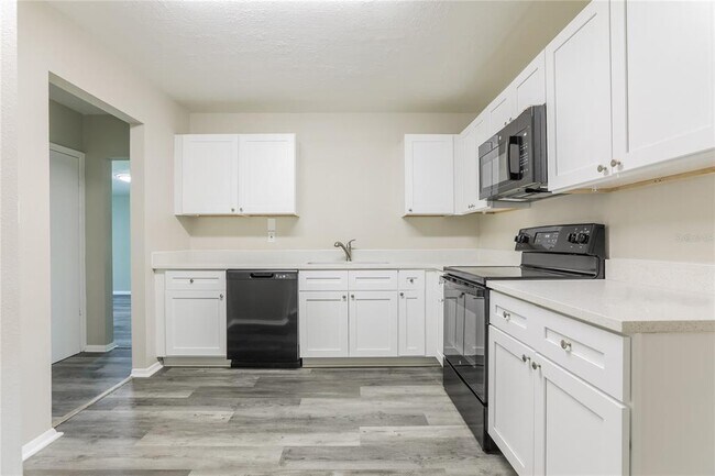 Building Photo - 250 N Shade Ave