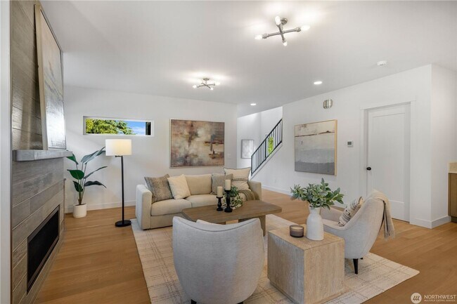 Building Photo - Modern Farmhouse Luxury in Coveted Matthews Beach Available NOW!