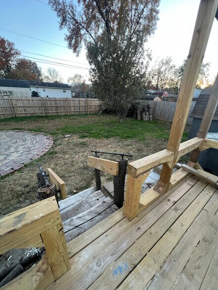 Building Photo - 7517 Bayard Park Dr