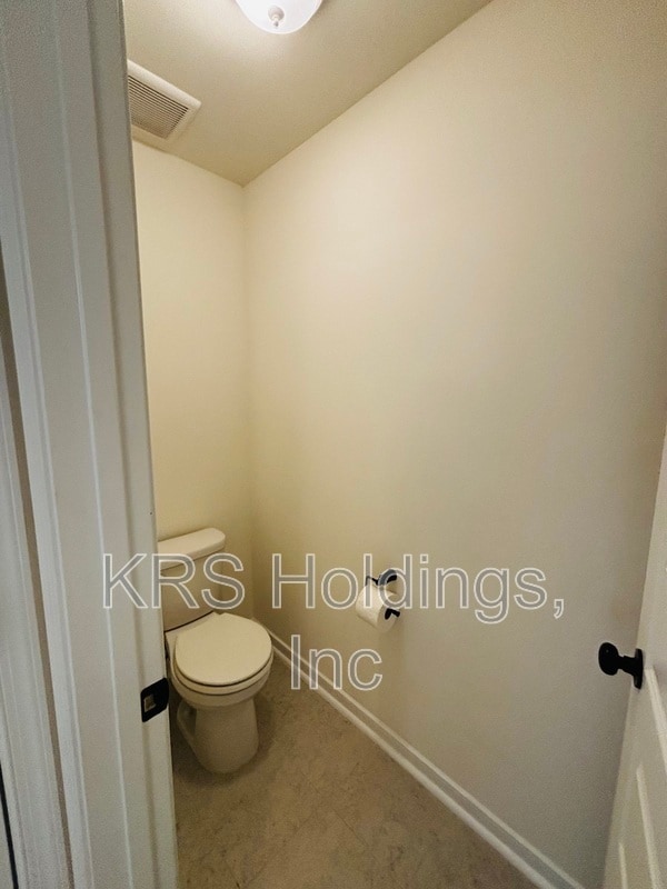 Building Photo - 2220 Patrick Dr