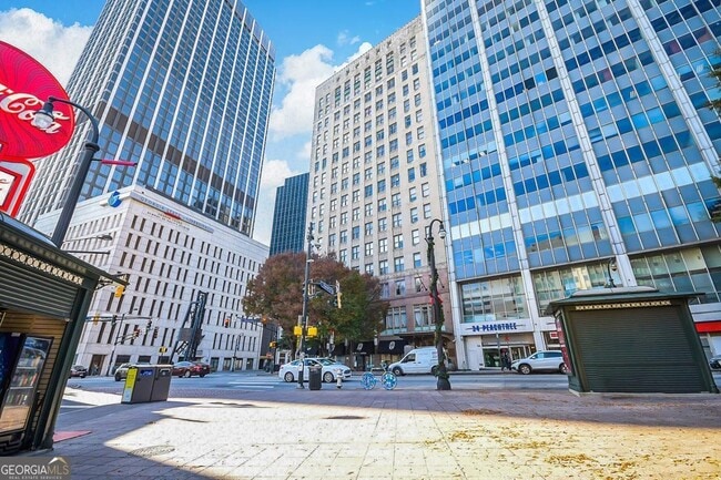 Building Photo - 32 Peachtree St SW