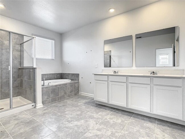 Building Photo - 409 Bogey Dr