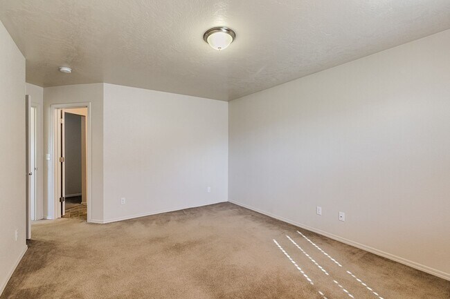 Building Photo - 1052 N Star Bright Ln