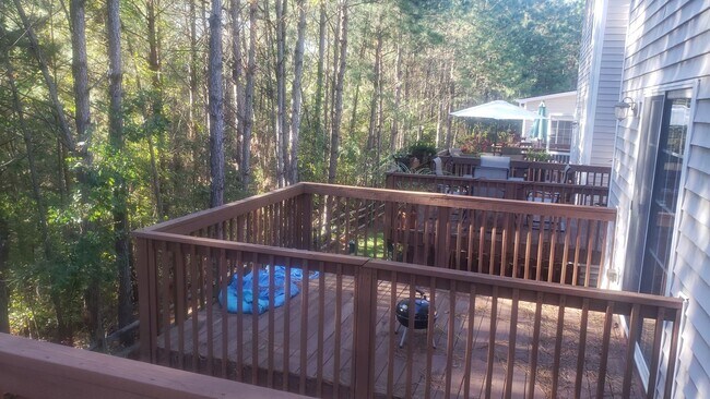 Building Photo - Fantastic 3br 2.5ba Townhome in Delta Ridg...