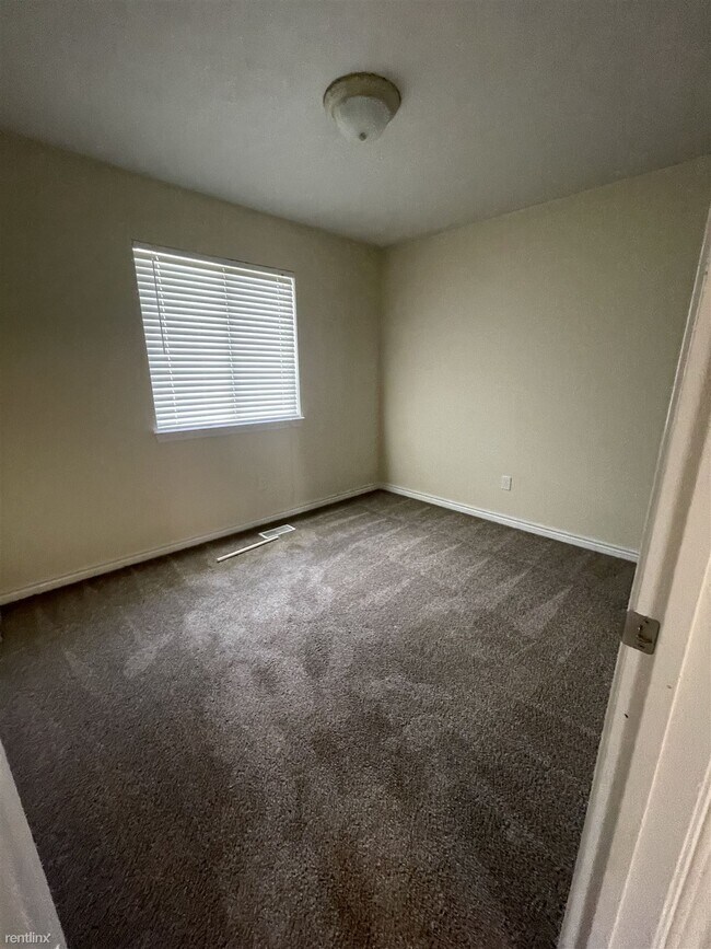 Building Photo - 3 br, 2 bath House - 4296 East Stonebridge...