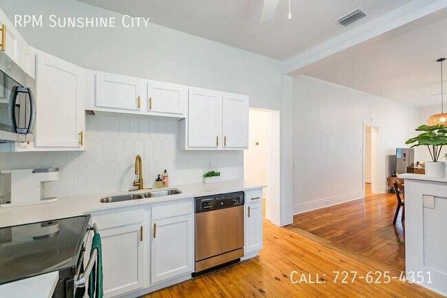 Building Photo - 2812 N 27th St