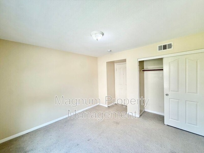 Building Photo - 29998 Couples Ave