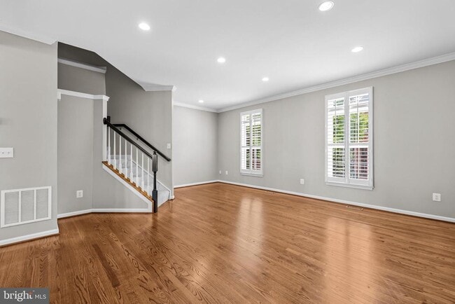 Building Photo - 5011 Waple Ln