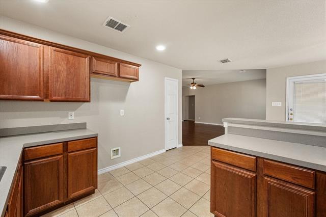 Building Photo - 1513 Millbrook Dr