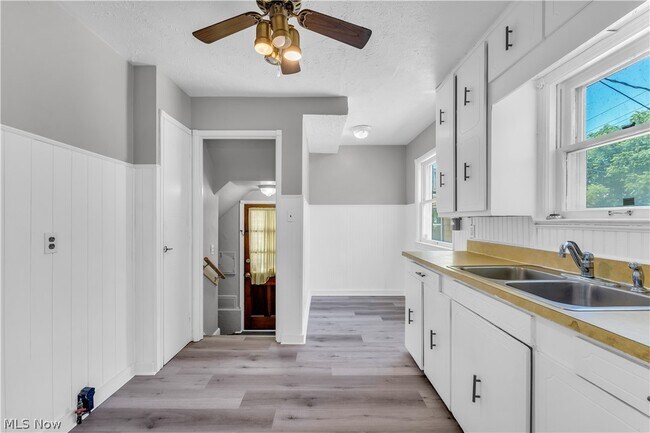 Building Photo - 17003 Talford Ave