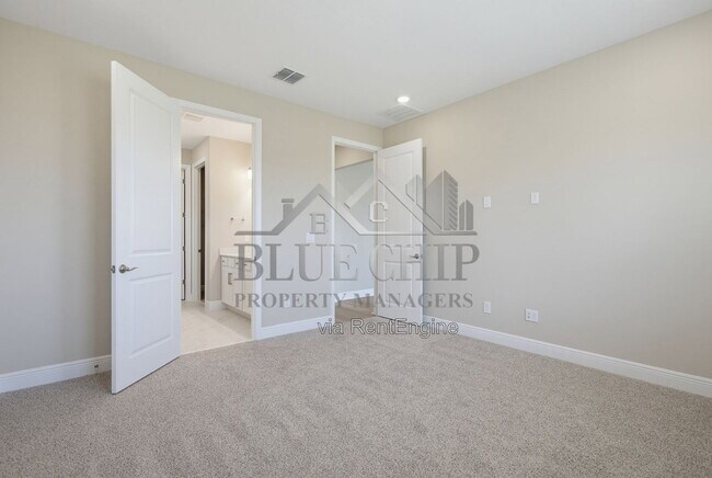 Building Photo - 1008 British Cir