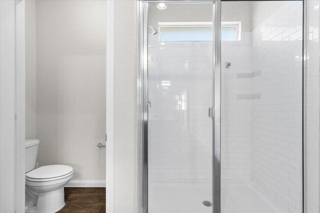 Building Photo - 1033 Ferryman Dr