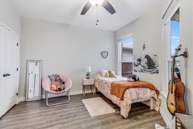 Building Photo - 3833 Pennine Way