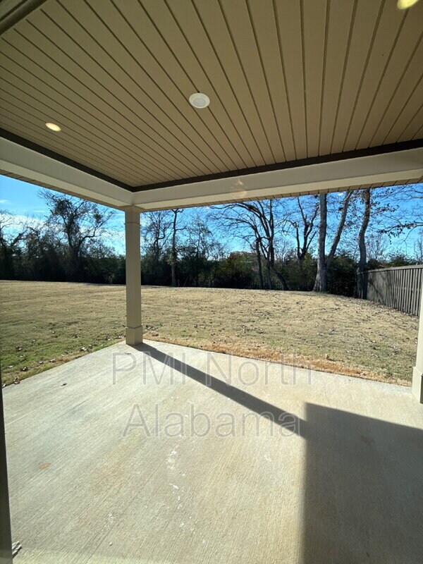 Building Photo - 15733 Ruthie Lynn Dr