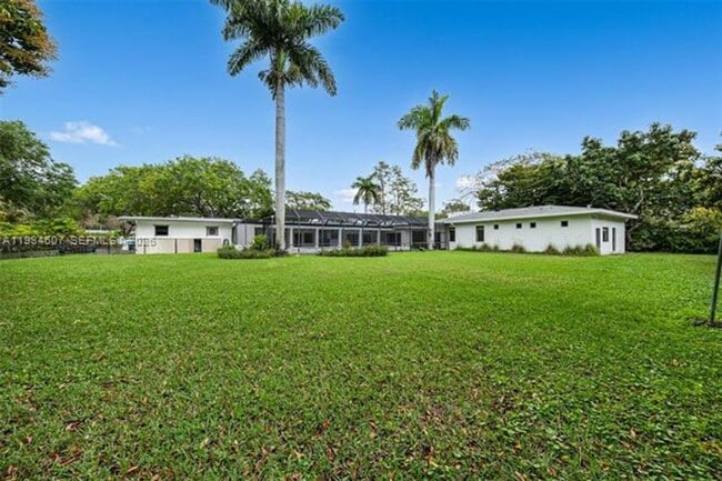 Building Photo - 6220 SW 123rd Terrace