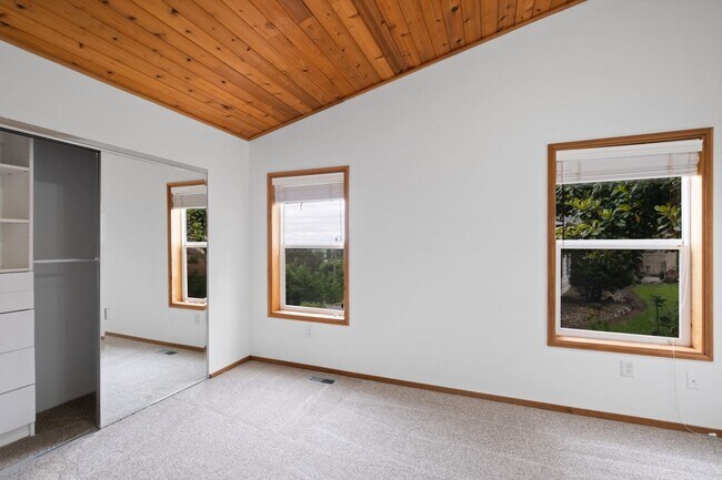Building Photo - 1000-2221-2225-2229 Timothy Drive