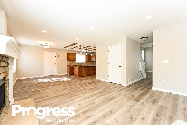 Building Photo - 6045 S Meadow Lark Pl