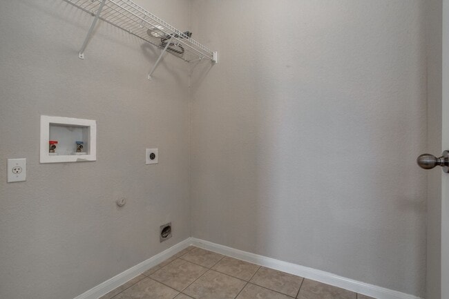 Building Photo - 311 Gainer Dr