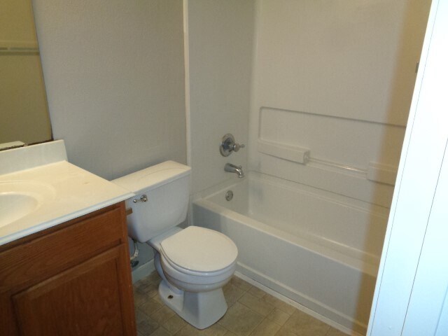 Building Photo - 8606 Sunset Pond Dr