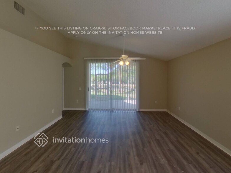 Building Photo - 19250 Fishermans Bend Dr