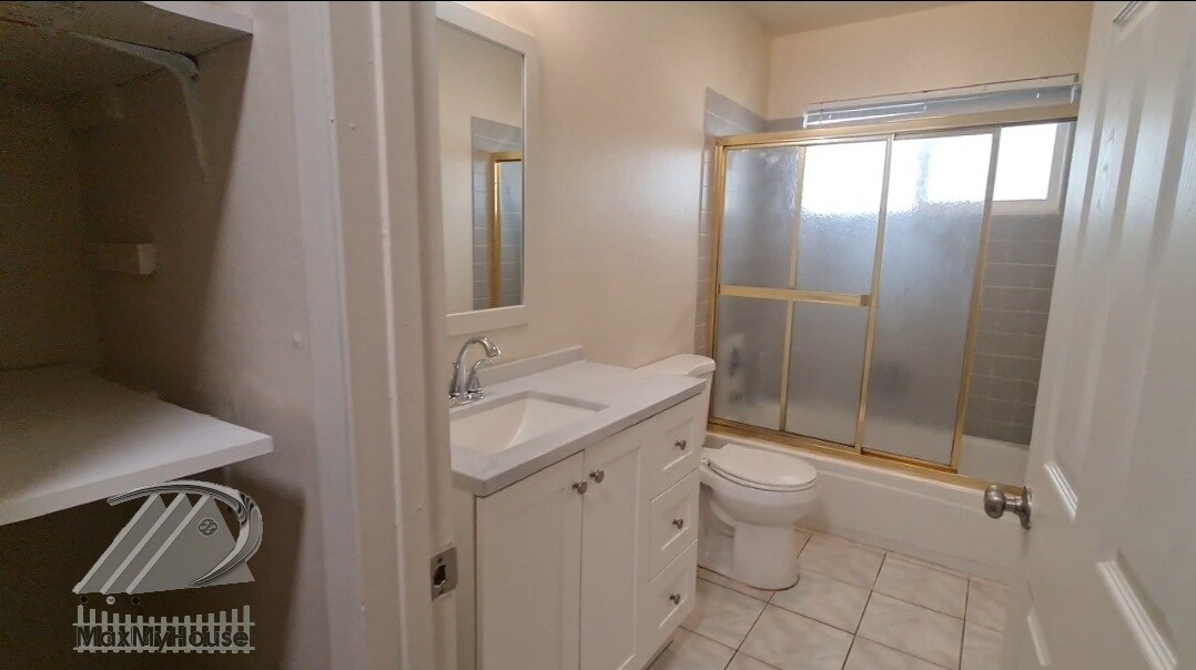 Building Photo - 420 Lewis Ln
