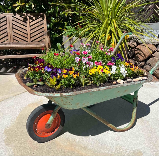 Building Photo - 5001 Whitney Ave