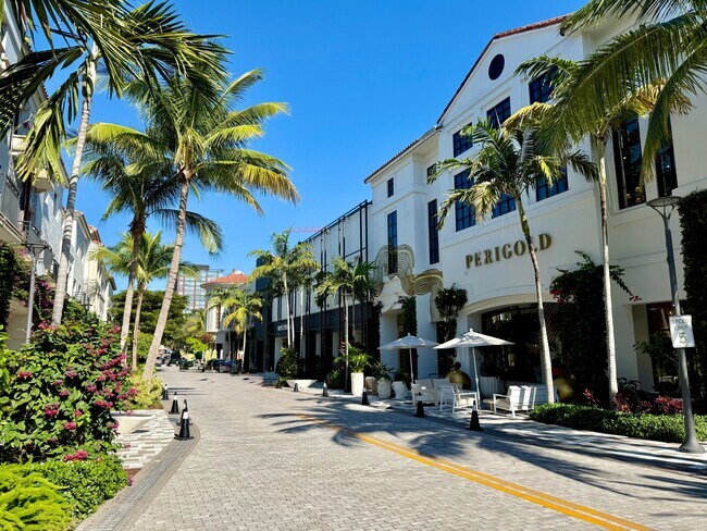 Building Photo - 651 Okeechobee Blvd