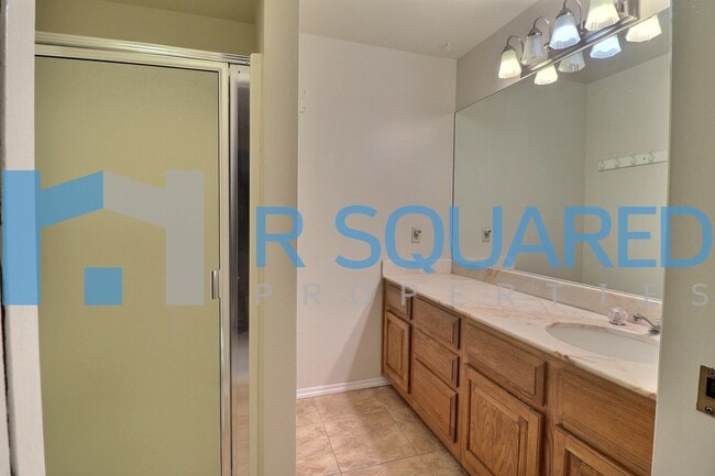 Building Photo - 16925 Inglewood Rd NE