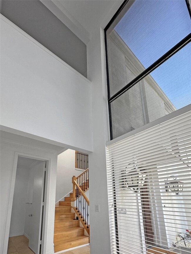 Building Photo - 1111 Potomac Dr