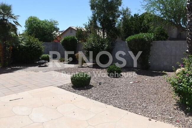 Building Photo - PRICE REDUCED – Fresh Updates in Prime Scottsdale Location!