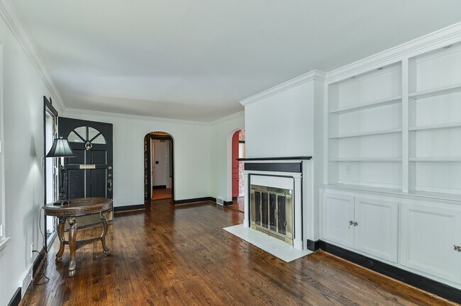 Building Photo - 511 Cannons Ln