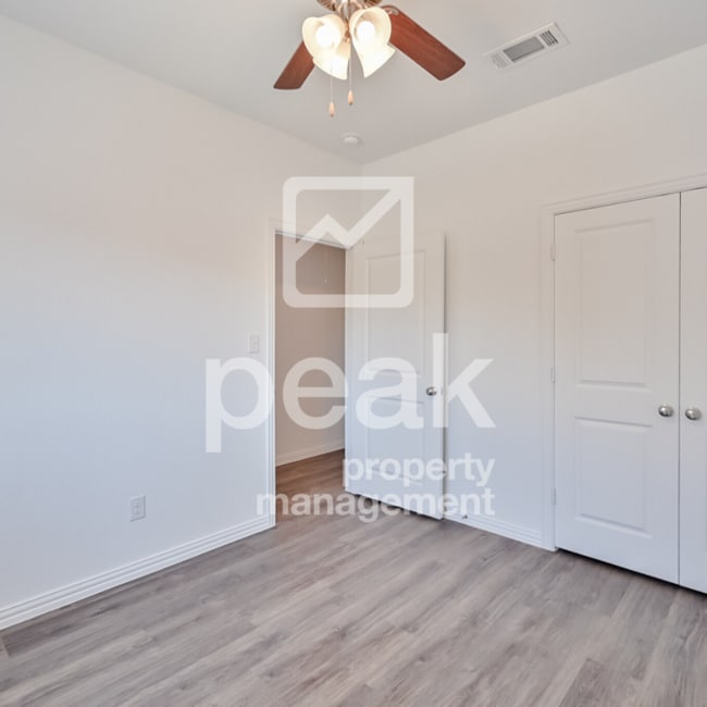Building Photo - Just in time for SUMMER! Beautiful home re...