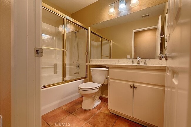Building Photo - 8015 E Treeview Ct
