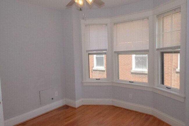 Building Photo - 757 Syracuse Ave