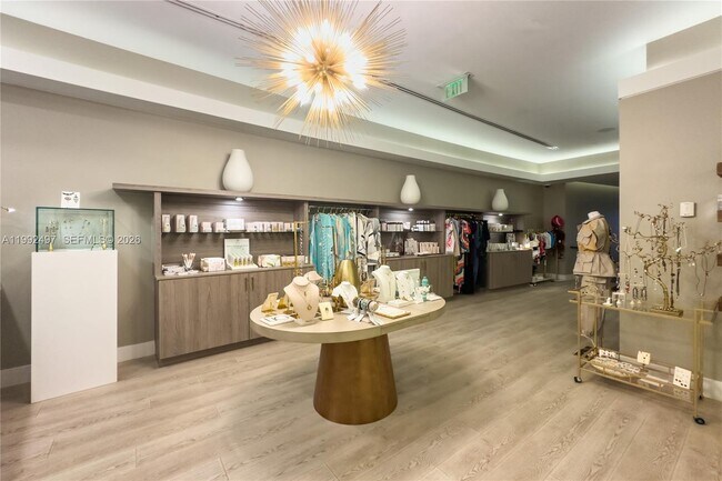 Building Photo - 200 Biscayne Blvd Way